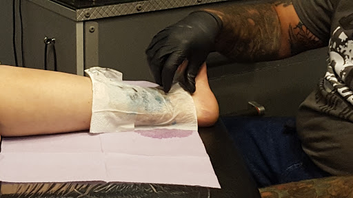 Tattoo Shop «Bluz Tattooz & Body Piercing», reviews and photos, 5720 Highland Rd, Waterford Twp, MI 48327, USA