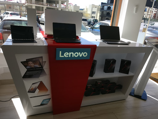 Computer shops in Lisbon