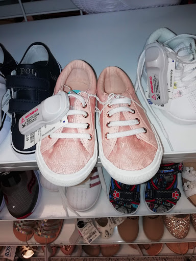 Clothing Store «Ross Dress for Less», reviews and photos, 20519 S Dixie Hwy, Cutler Bay, FL 33189, USA