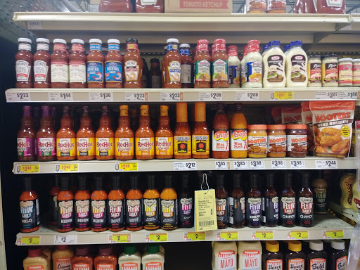 Grocery Store «H-E-B Grocery», reviews and photos, 215 River Ranch Rd, Kingsland, TX 78639, USA