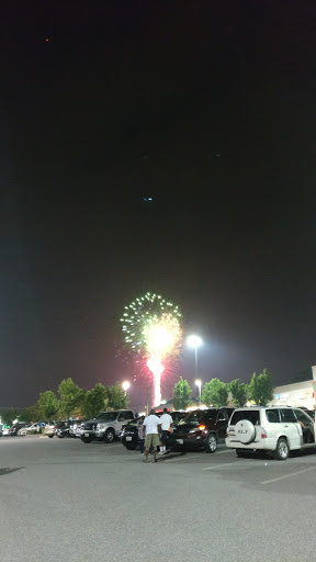 Shopping Mall «Hillendale Shopping Center», reviews and photos, 6859 Loch Raven Blvd, Towson, MD 21286, USA