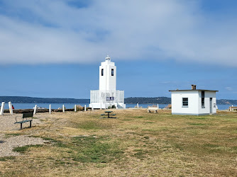 Browns Point Lighthouse Park
