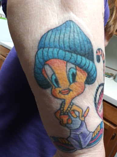 Tattoo Shop «Electric Boogaloo Tattoo», reviews and photos, 1002 NE Minnehaha St, Vancouver, WA 98665, USA