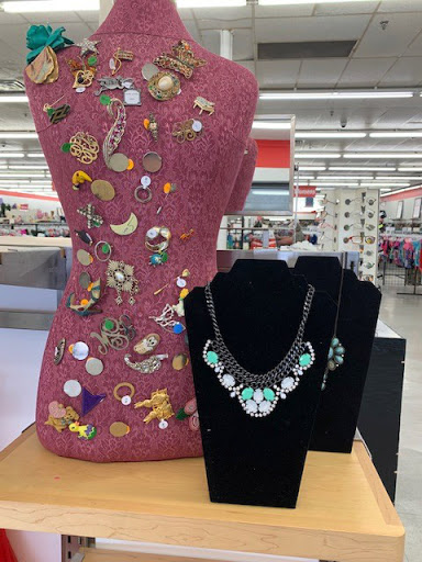 Thrift Store «City Thrift», reviews and photos, 2605 Main St #4, Tupelo, MS 38801, USA