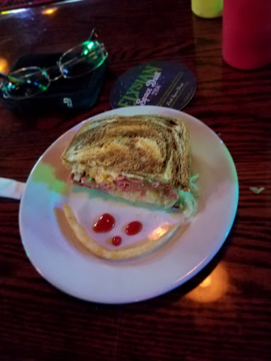 Bar & Grill «Kimmyz Tatum Point», reviews and photos, 4601 E Bell Rd, Phoenix, AZ 85032, USA