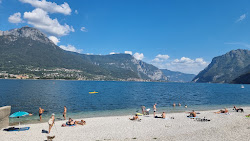 Onno Beach'in fotoğrafı geniş bir kıyı şeridi ile birlikte