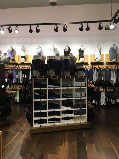 Sportswear Store «lululemon», reviews and photos, 100 Garden State Plaza, Paramus, NJ 07652, USA