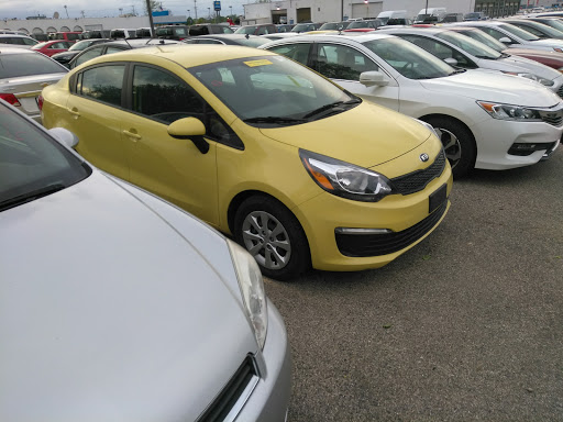 Car Dealer «Kunes Country Ford Stateline Superstore», reviews and photos, 104 IL-173, Antioch, IL 60002, USA