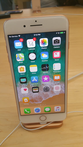 Computer Store «Apple Kenwood Towne Centre», reviews and photos, 7875 Montgomery Rd, Cincinnati, OH 45236, USA