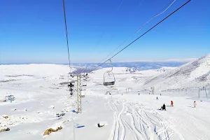 “ZiL” Ski Base image