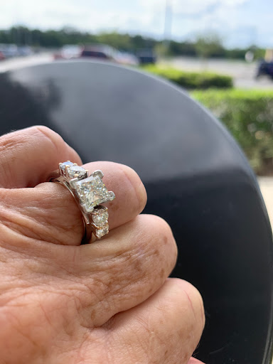 Jewelry Store «Diamonds & Co», reviews and photos, 141 Towne Center Cir, Sanford, FL 32771, USA