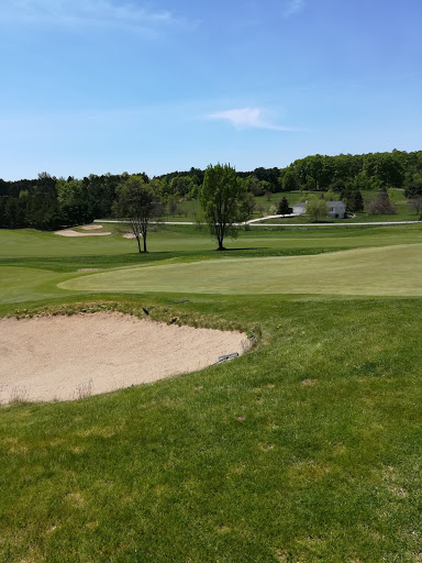 Public Golf Course «Bahle Farms Golf Course», reviews and photos, 9505 E Otto Rd, Suttons Bay, MI 49682, USA