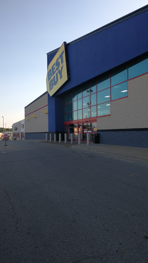 Electronics Store «Best Buy», reviews and photos, 4650 1st Ave NE, Cedar Rapids, IA 52402, USA