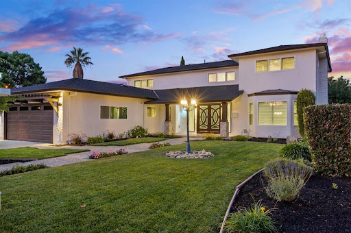 Efrain Fernandez Real Estate Expert image