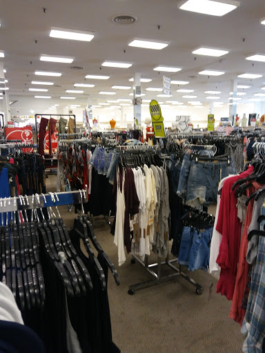 Department Store «Bon-Ton», reviews and photos, 1706 Sheridan Dr, Buffalo, NY 14223, USA
