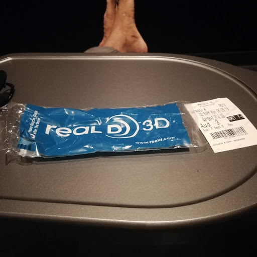 Movie Theater «Bow Tie Cinemas Marquis 16 & BTX Theater», reviews and photos, 100 Quarry Rd, Trumbull, CT 06611, USA