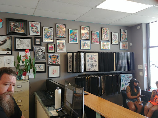 Tattoo Shop «Dark Horse Tattoos», reviews and photos, 395 Garrisonville Rd #103, Stafford, VA 22554, USA