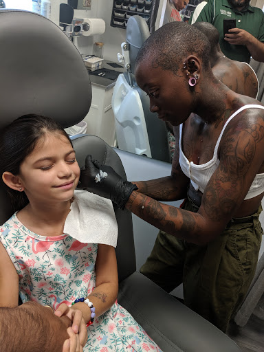 Tattoo Shop «Black Cloud Tattoo Piercing and Supply», reviews and photos, 2814 The Plaza, Charlotte, NC 28205, USA