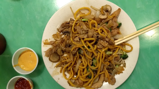 Shopping Mall «Golden Acres Shopping Center», reviews and photos, Oak Tree, South Plainfield, NJ 07080, USA