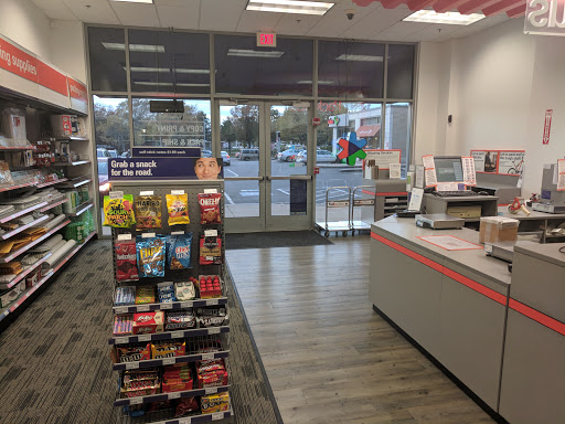 Print Shop «FedEx Office Print & Ship Center», reviews and photos, 59 Station Landing, Medford, MA 02155, USA