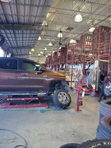 Tire Shop «Discount Tire Store - Plano, TX», reviews and photos, 8700 Ohio Dr, Plano, TX 75024, USA