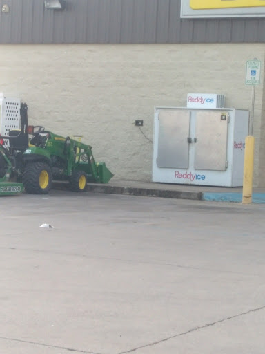 Home Goods Store «Dollar General», reviews and photos, 55 Stacey Rd, Poteet, TX 78065, USA