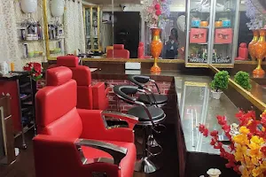KEEVA BEAUTY STUDIO & ACADEMY (Only for Ladies) image
