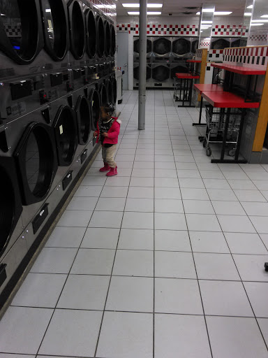 Laundromat «Westside Laundromat», reviews and photos, 215 N Hermitage Ave # 5, Trenton, NJ 08618, USA
