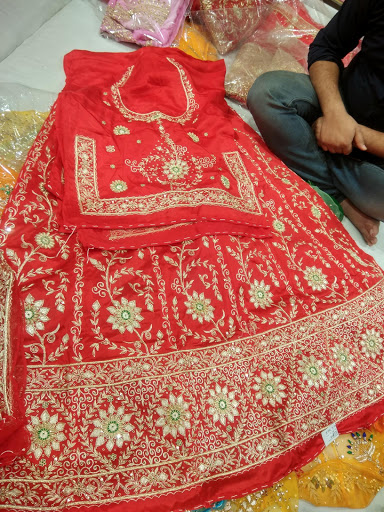 पोशाक किराया जयपुर