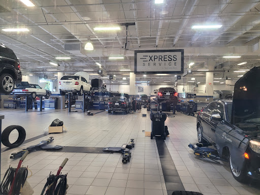 Mercedes Benz Dealer «Mercedes-Benz of Pleasanton», reviews and photos, 5885 Owens Dr, Pleasanton, CA 94588, USA