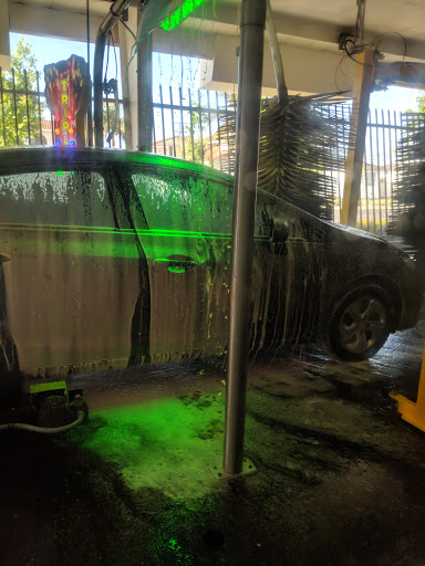 Car Wash «Carson Car Wash», reviews and photos, 225 E Carson St, Carson, CA 90745, USA