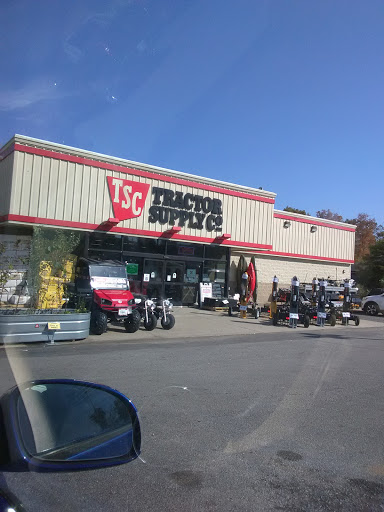 Home Improvement Store «Tractor Supply Co.», reviews and photos, 715 TN-46, Dickson, TN 37055, USA