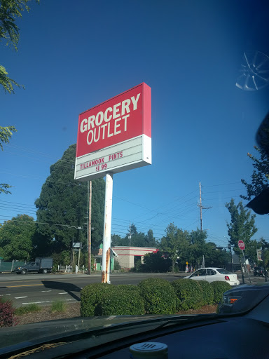 Grocery Store «Grocery Outlet Bargain Market», reviews and photos, 878 Molalla Ave, Oregon City, OR 97045, USA