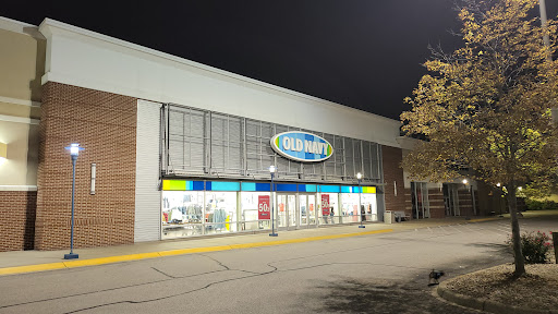 Clothing Store «Old Navy», reviews and photos, 1025 Veterans Pkwy, Clarksville, IN 47129, USA
