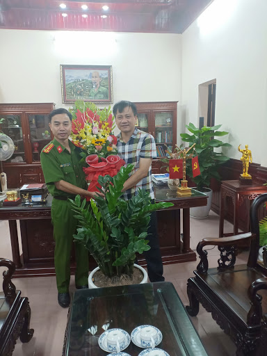 Nhà Hàng Chinh Thủy