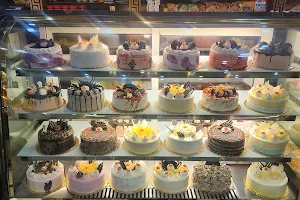 New Al-Farid Sweets & Bakers image