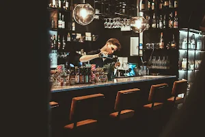 Dram Bar | Cocktails & Kitchen image