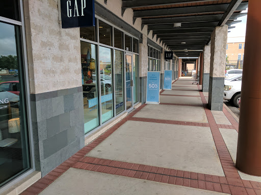 Clothing Store «Gap», reviews and photos, 4001 N Lamar Blvd, Austin, TX 78756, USA