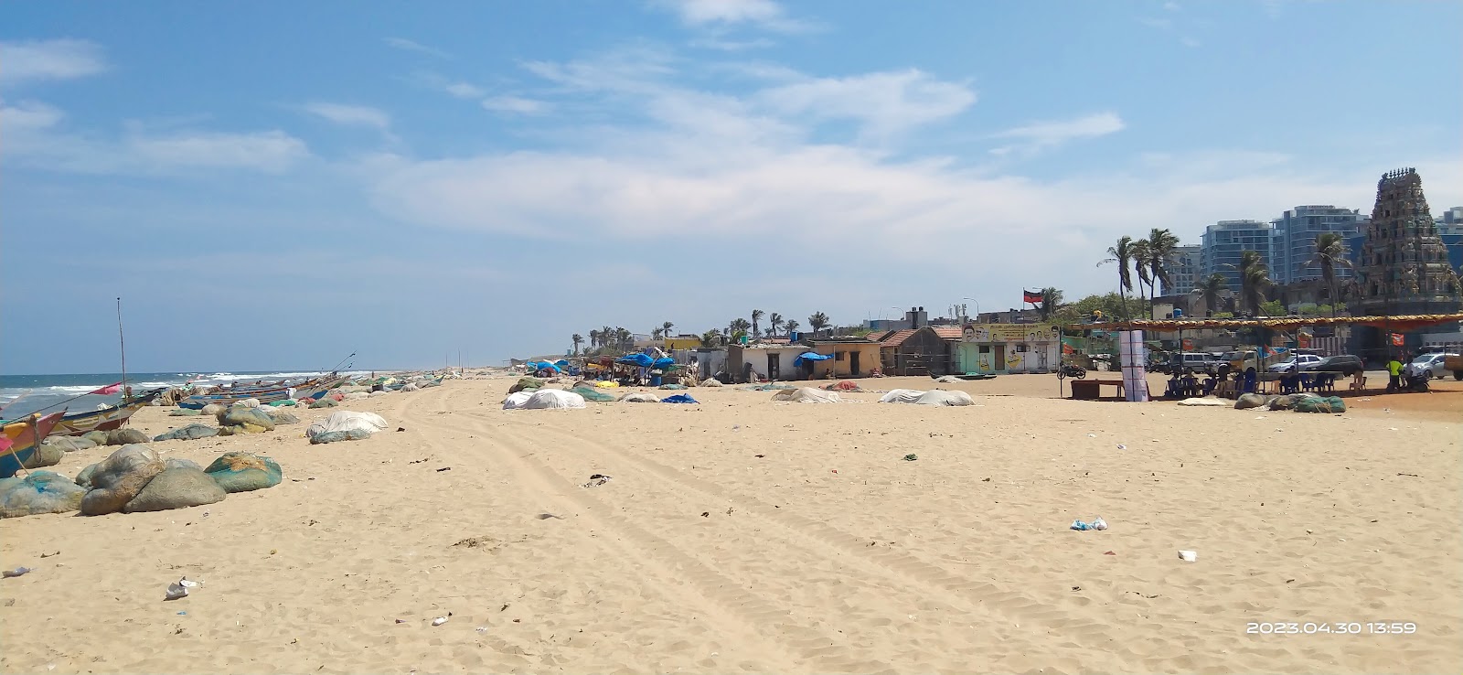 Φωτογραφία του Patinapakkam Beach παροχές περιοχής