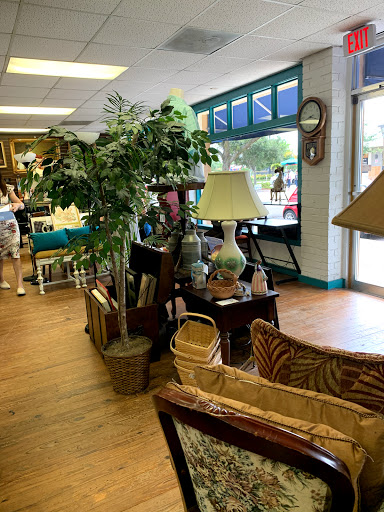 Thrift Store «Goodwill - Boutique», reviews and photos