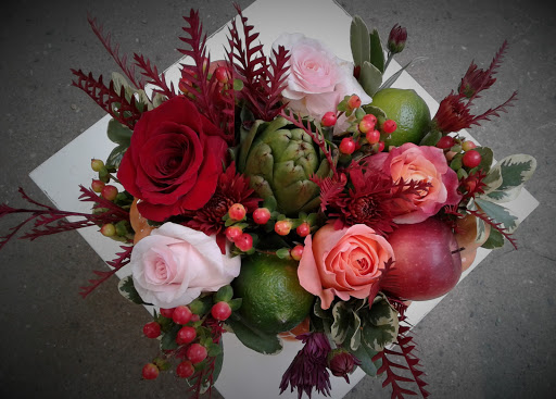 Florist «Flowers By Renia & Gifts», reviews and photos, 6404 Fresh Pond Rd, Flushing, NY 11385, USA