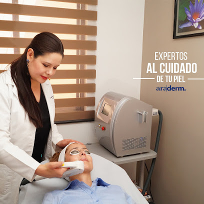 Dra. Adriana Rodríguez Arámbula - Dermatóloga Certificada por el Consejo Mexicano de Dermatología.