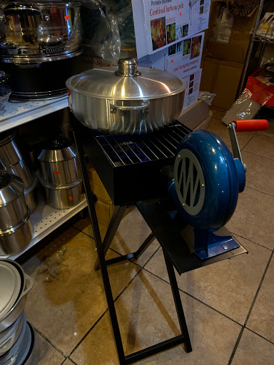 Grocery Store «East Market & Restaurant», reviews and photos, 3405 El Camino Ave, Sacramento, CA 95821, USA