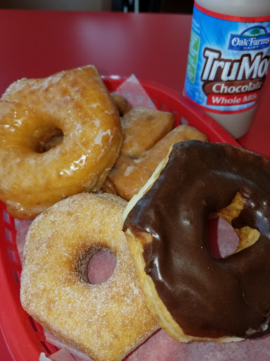 Donut Shop «Shipley Do-Nuts», reviews and photos, 6417 Precinct Line Rd, North Richland Hills, TX 76182, USA