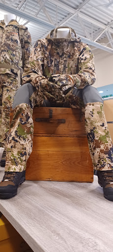 Sporting Goods Store «SCHEELS», reviews and photos, 101 Jordan Creek Pkwy #4000, West Des Moines, IA 50266, USA