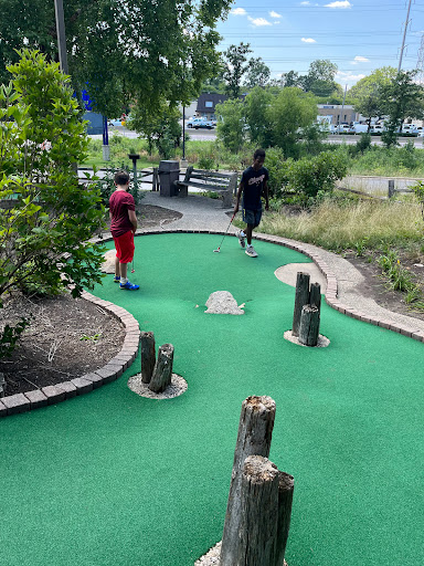 Miniature Golf Course «Highland Park Golf Learning Center», reviews and photos, 2205 Skokie Valley Rd, Highland Park, IL 60035, USA