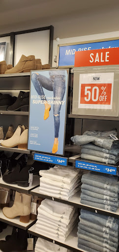 Clothing Store «Old Navy», reviews and photos, 3131 E Main St, Mohegan Lake, NY 10547, USA