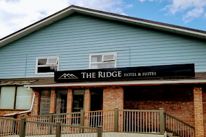 The Ridge Hotel & Suites
