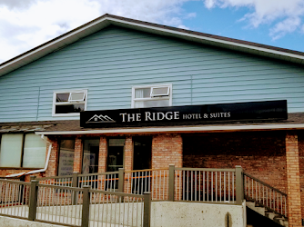 The Ridge Hotel & Suites