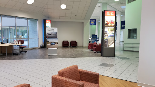 Used Car Dealer «CarMax», reviews and photos, 8200 120th Ave, Kenosha, WI 53142, USA